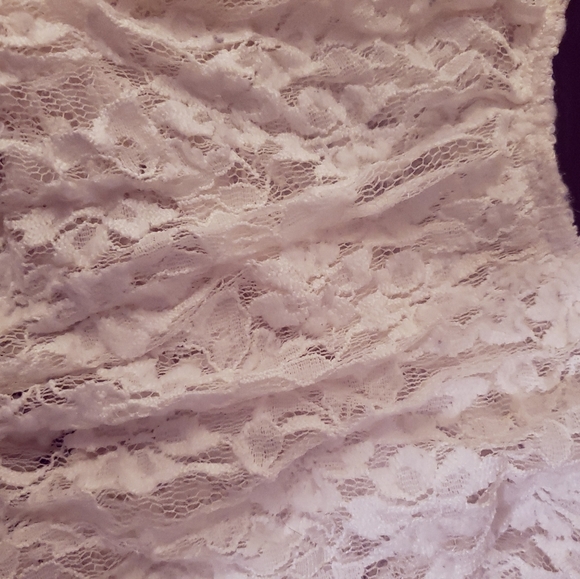 Lace crop top blouse - Picture 4 of 4